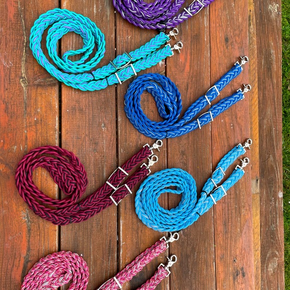 Handmade Adjustable Custom Paracord Reins - Picture 4 of 6